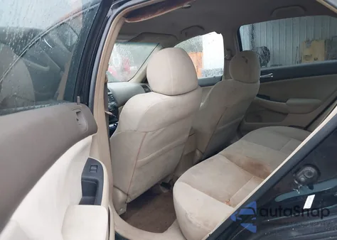 2003 Honda Accord 2.4 Lx z USA, uszkodzony, nr VIN 1HGCM56303A106562